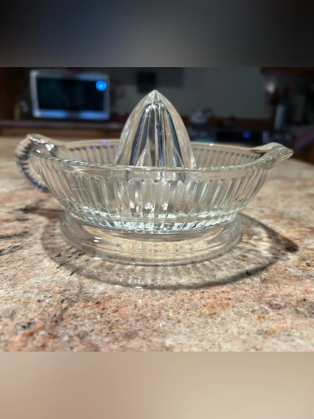 Pressed Glass Manual Citrus Juicer/6”Vtg Reamer Molded Center Cone 1930-1950’s